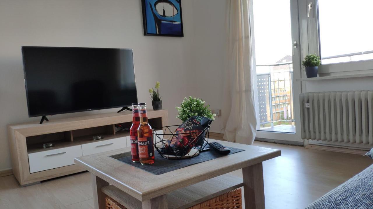 Zen Apartments - Geraeumig Fuer 4 - Zentral - Balkon - Netflix Karlsruhe Exterior foto