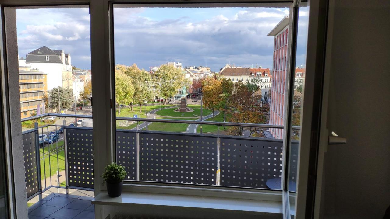 Zen Apartments - Geraeumig Fuer 4 - Zentral - Balkon - Netflix Karlsruhe Exterior foto